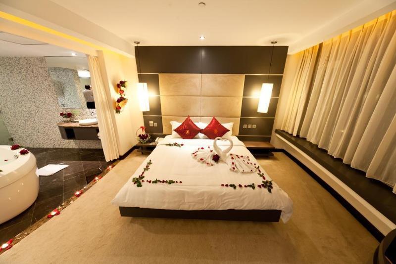 เดอะ ฮานอย คลับ โฮเต็ล แอนด์ เรสซิเดนซ์ Hotel ภายนอก รูปภาพ